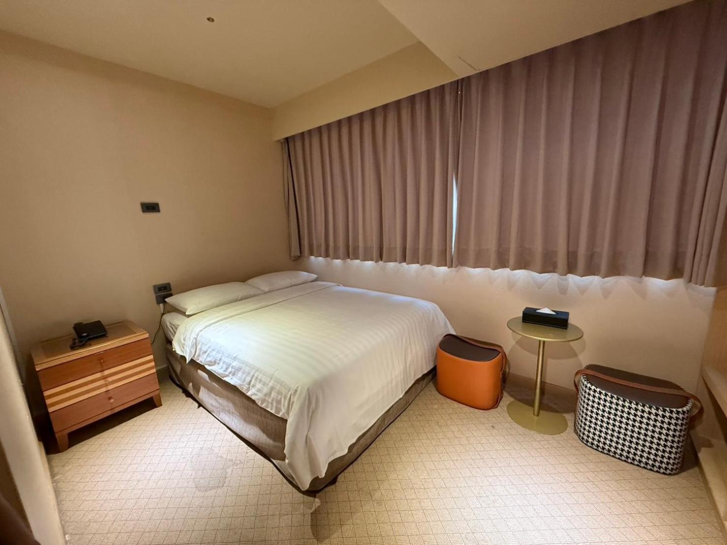 Rich & Free Hotel - Fuzhong 富逸旅趣-板橋府中館 ไทเป ภายนอก รูปภาพ