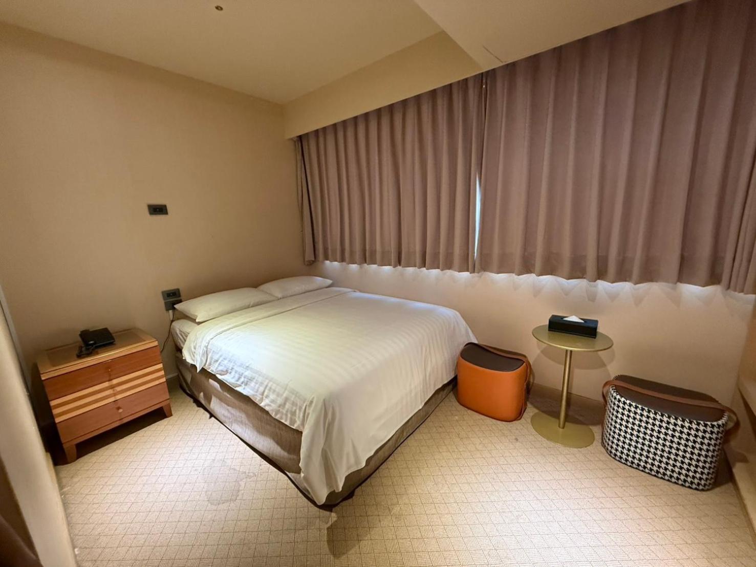 Rich & Free Hotel - Fuzhong 富逸旅趣-板橋府中館 ไทเป ภายนอก รูปภาพ